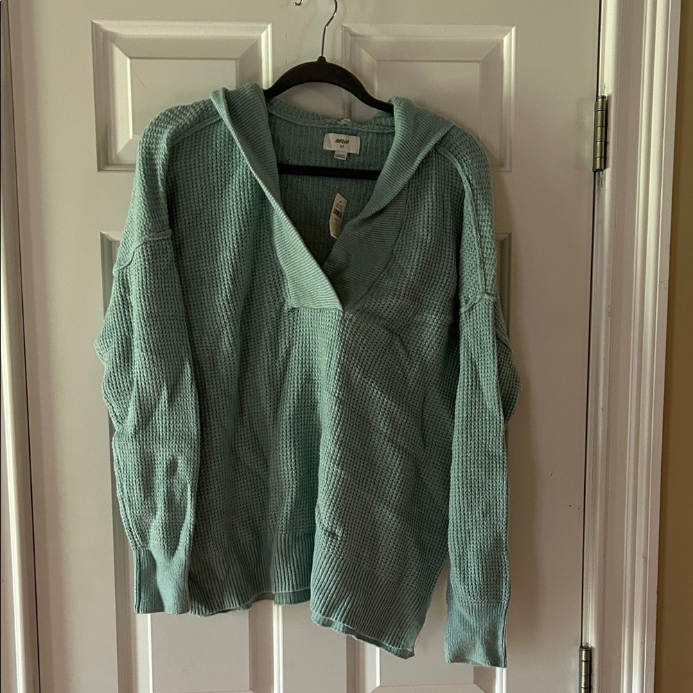 Aerie Green V-Neck Sweater